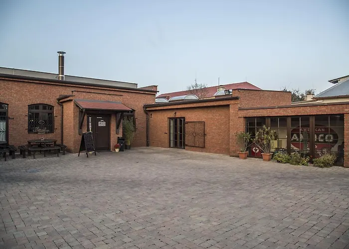 Harley Pub 3* أوتروكوفيتسي